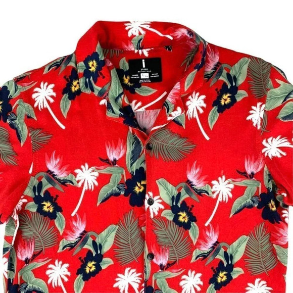 Jeans by Buffalo Men's Red/Floral Print Short Sleeve Size S Shirt - Picture 2 of 10